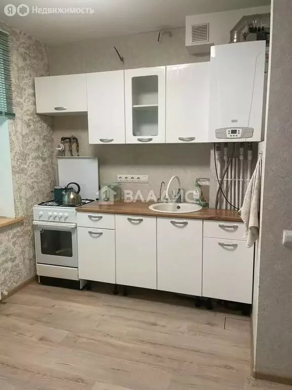 3-комнатная квартира: Нижний Новгород, улица Бекетова, 54А (37.9 м) - Фото 1