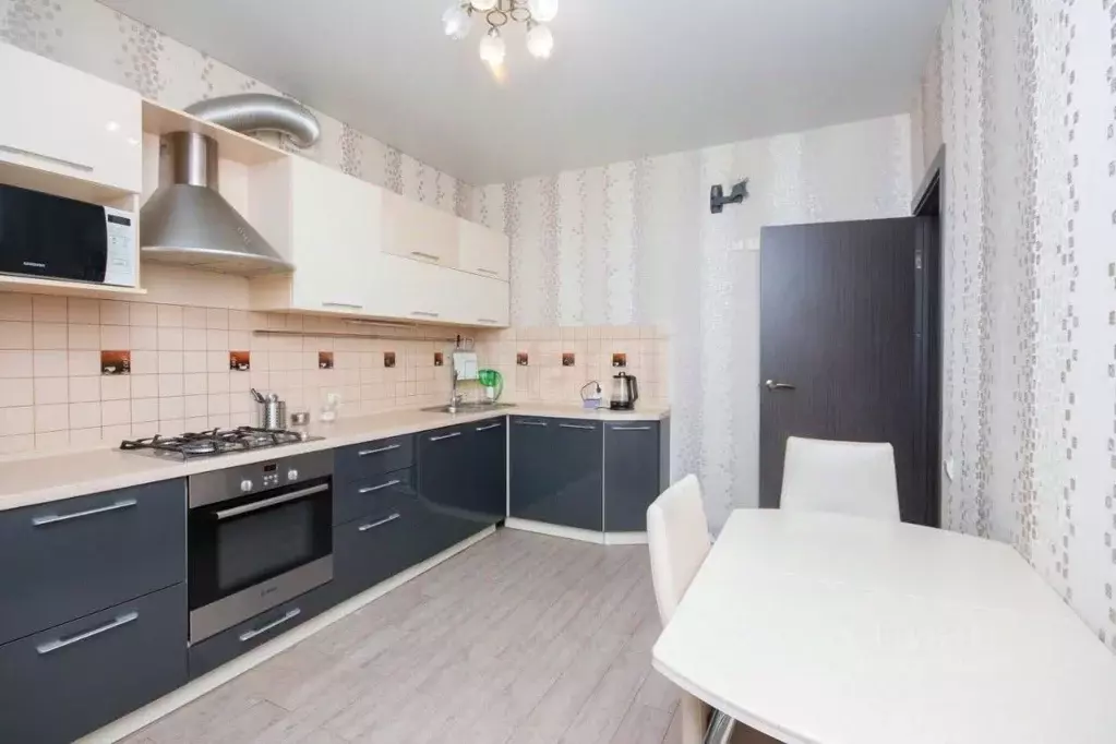 3-к кв. Ярославская область, Ярославль ул. Брагинская, 13к2 (80.1 м) - Фото 1