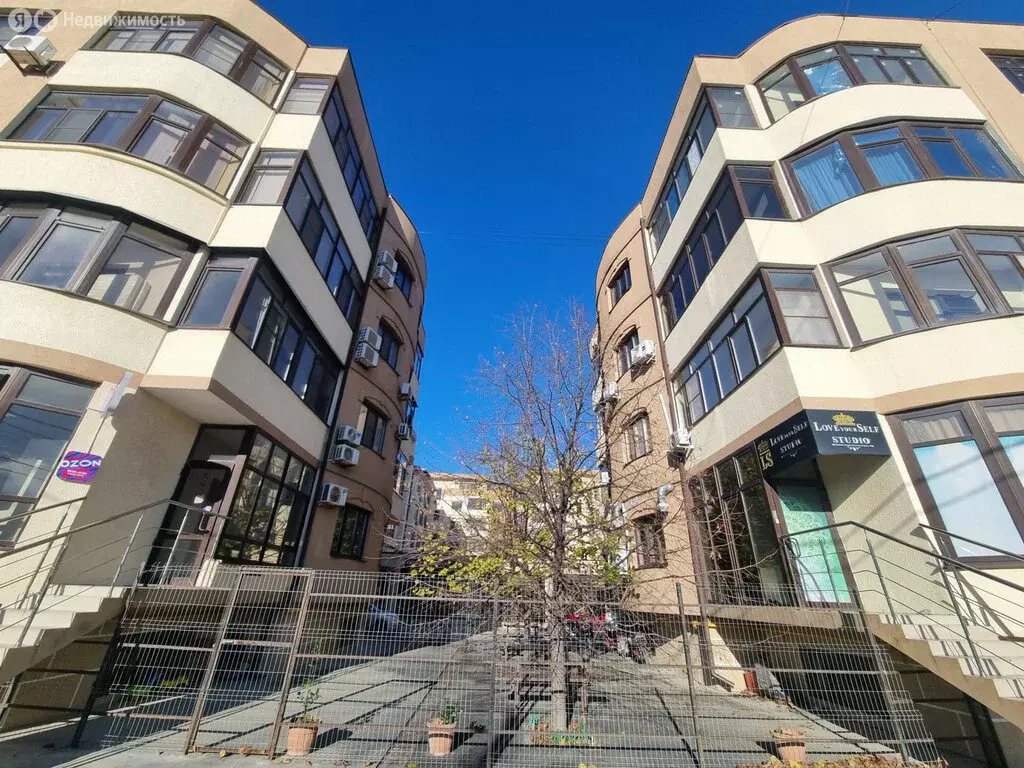 2-комнатная квартира: село Мысхако, Любимый переулок, 19 (88 м) - Фото 2