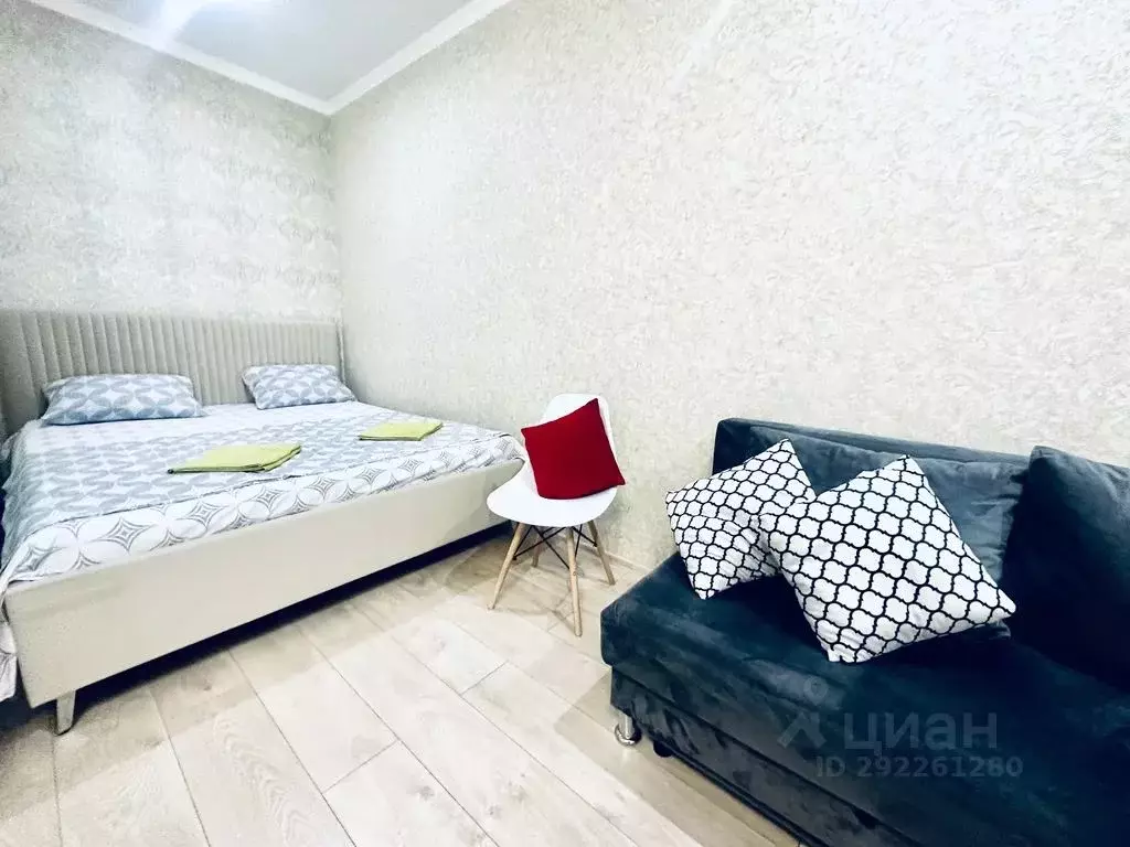 1-к кв. Тюменская область, Тюмень ул. Дмитрия Менделеева, 2 (32.0 м) - Фото 0