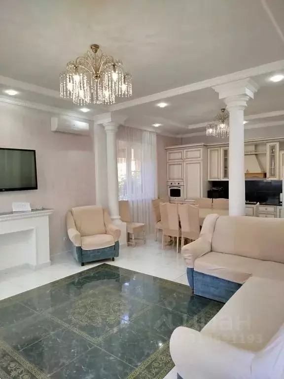 Дом в Краснодарский край, Геленджик ул. Голубая Бухта, 6Е (250 м) - Фото 1