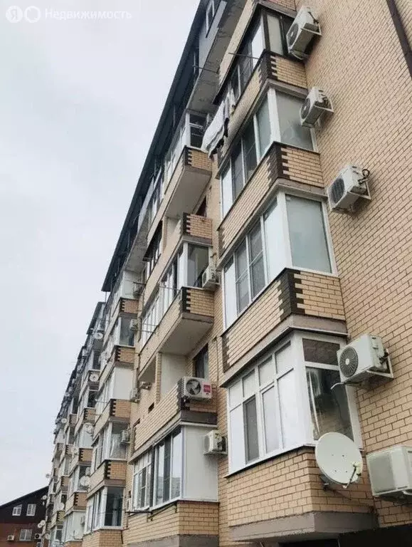 Квартира-студия: Краснодар, микрорайон Дубинка, улица Ковтюха, 109/3 ... - Фото 1