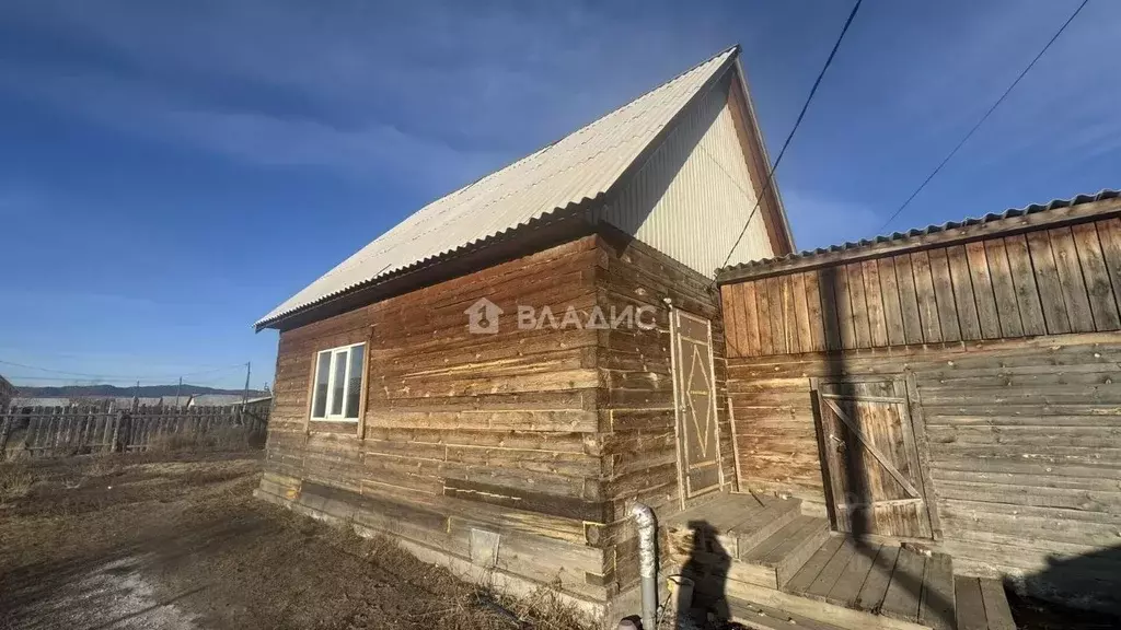 Дом в Бурятия, Иволгинский район, Гурульбинское с/пос, с. Поселье, ... - Фото 1