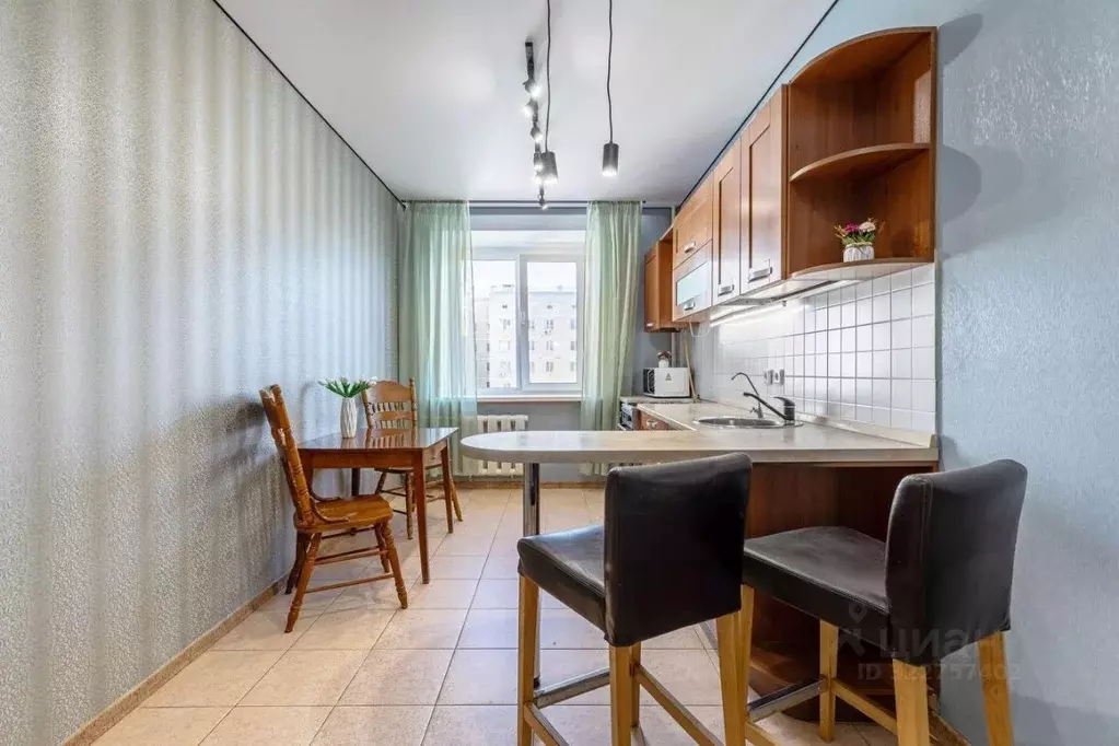 2-к кв. Татарстан, Казань ул. Абсалямова, 13 (80.8 м) - Фото 0