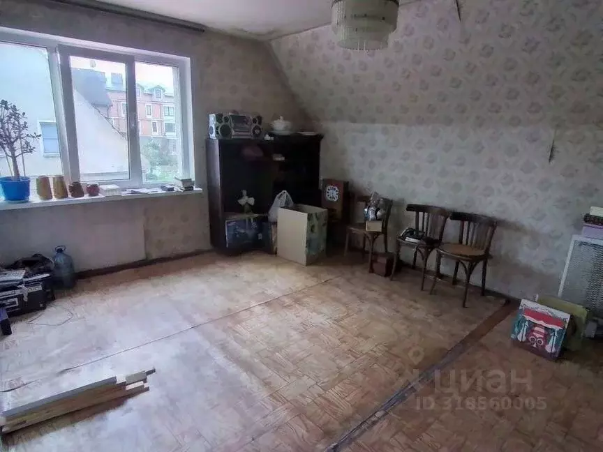3-к кв. Калининградская область, Калининград ул. Глазунова, 6 (60.8 м) - Фото 0