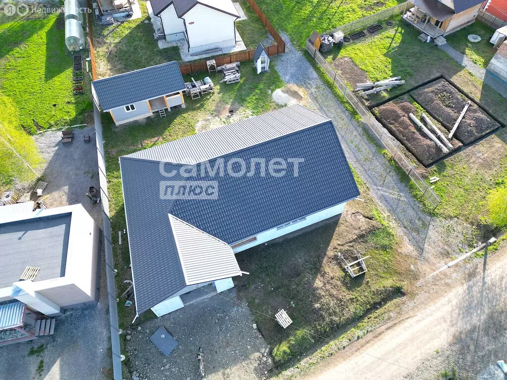 Дом в село Андреевка, Кемеровская улица, 95 (150 м) - Фото 1