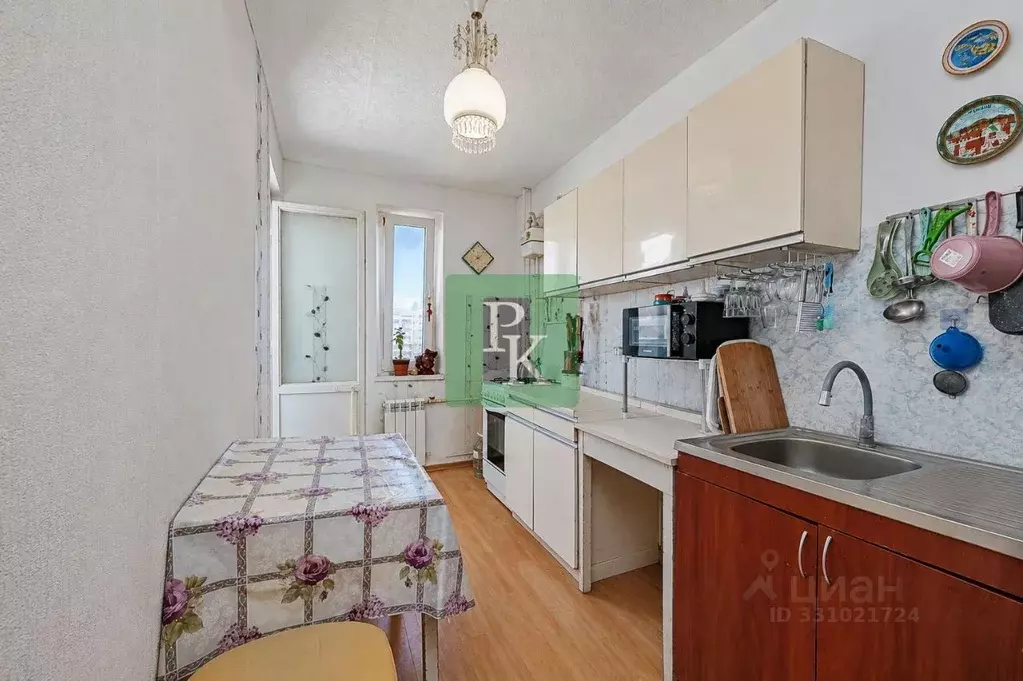 3-к кв. Севастополь просп. Октябрьской Революции, 23к1 (77.3 м) - Фото 2