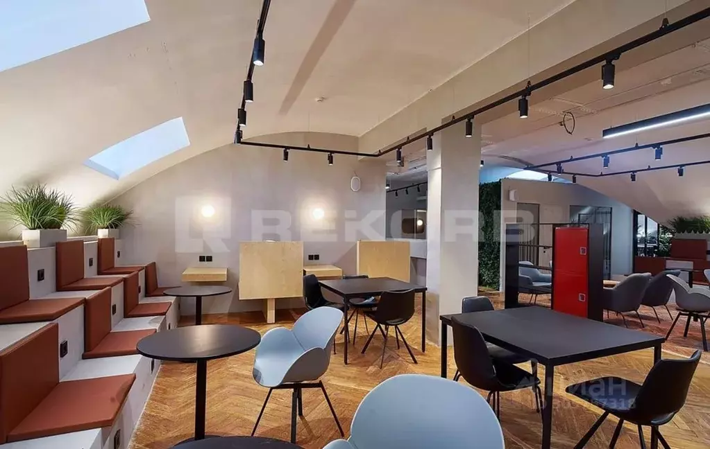 Офис в Санкт-Петербург Большая Морская ул., 3-5 (500 м) - Фото 2