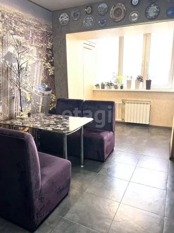 3-к кв. Самарская область, Тольятти ул. Полякова, 24 (83.0 м) - Фото 0