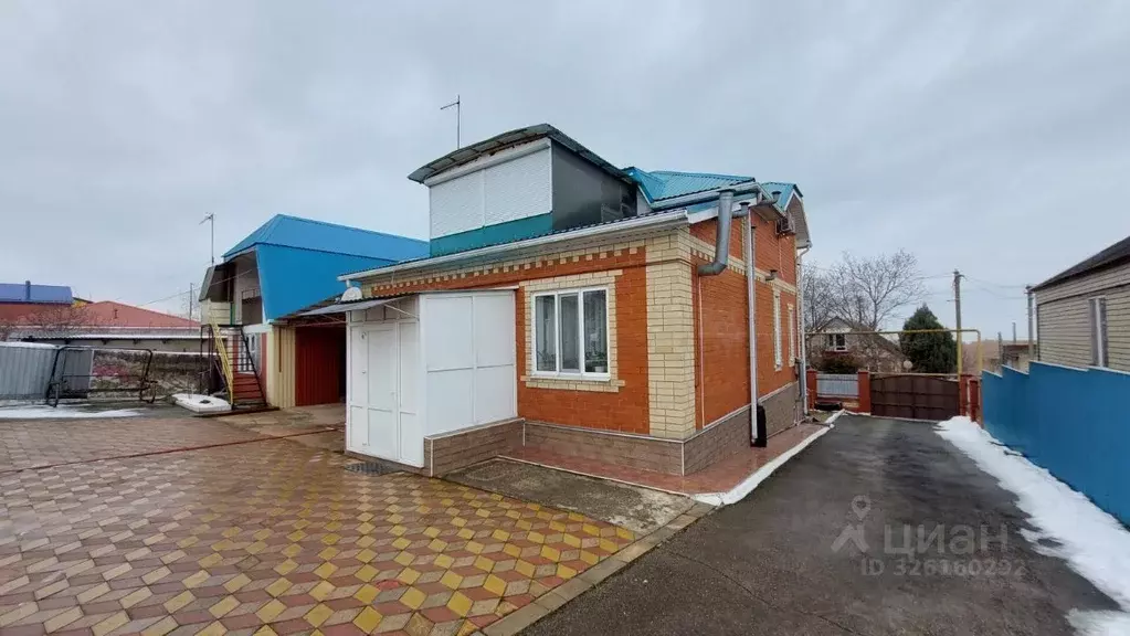 Дом в Краснодарский край, Темрюк ул. Гагарина, 298 (157 м) - Фото 1