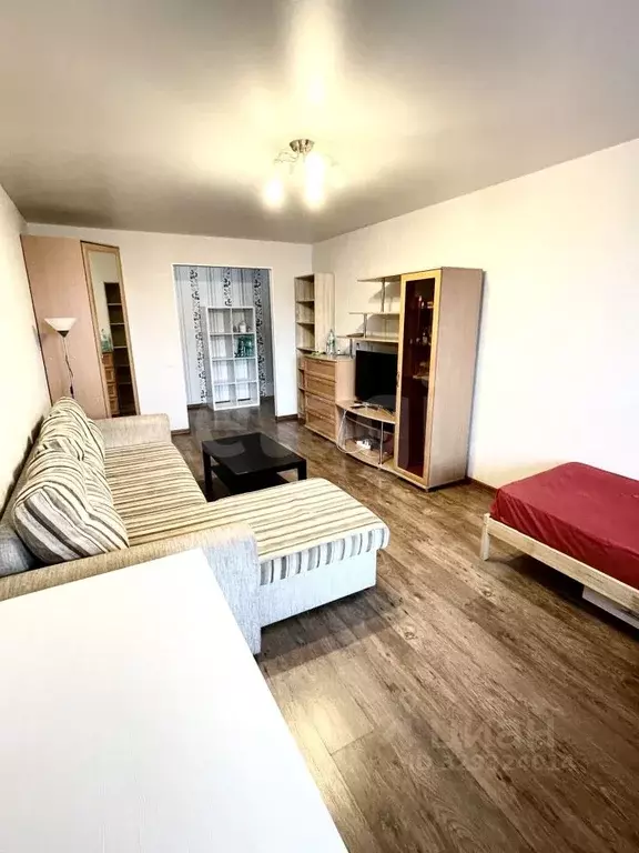 1-к кв. Удмуртия, Ижевск Промышленная ул., 31 (48.1 м) - Фото 1