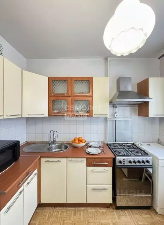 3-к кв. Омская область, Омск ул. Лукашевича, 2Б (65.0 м) - Фото 1