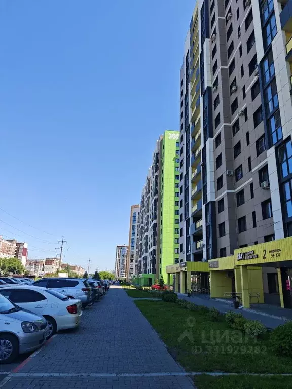 3-к кв. Алтайский край, Барнаул ул. Энтузиастов, 65 (88.4 м) - Фото 1