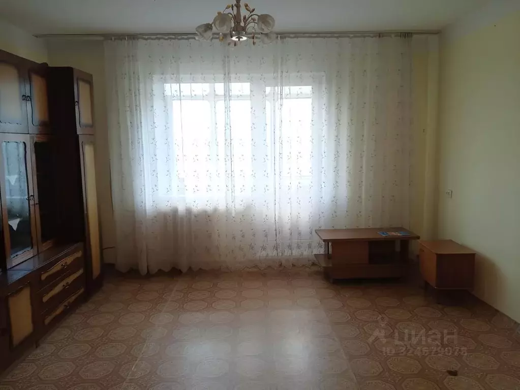 3-к кв. Красноярский край, Красноярск ул. Шевченко, 90 (66.7 м) - Фото 1