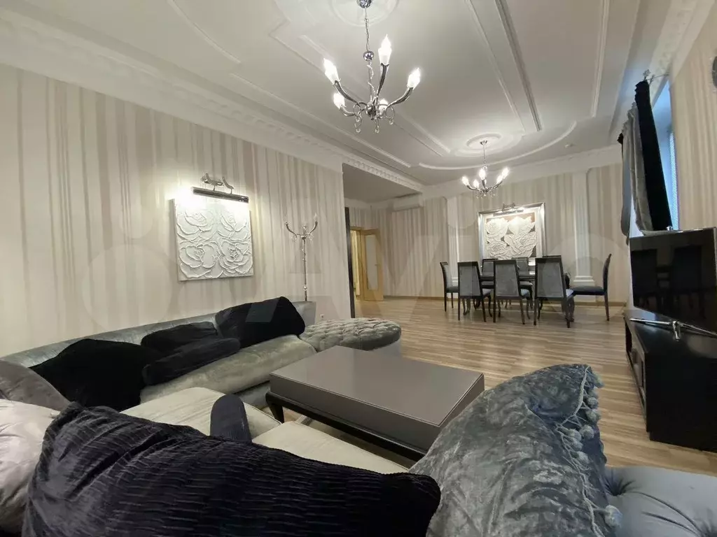 3-к. квартира, 140 м, 5/8 эт. - Фото 0