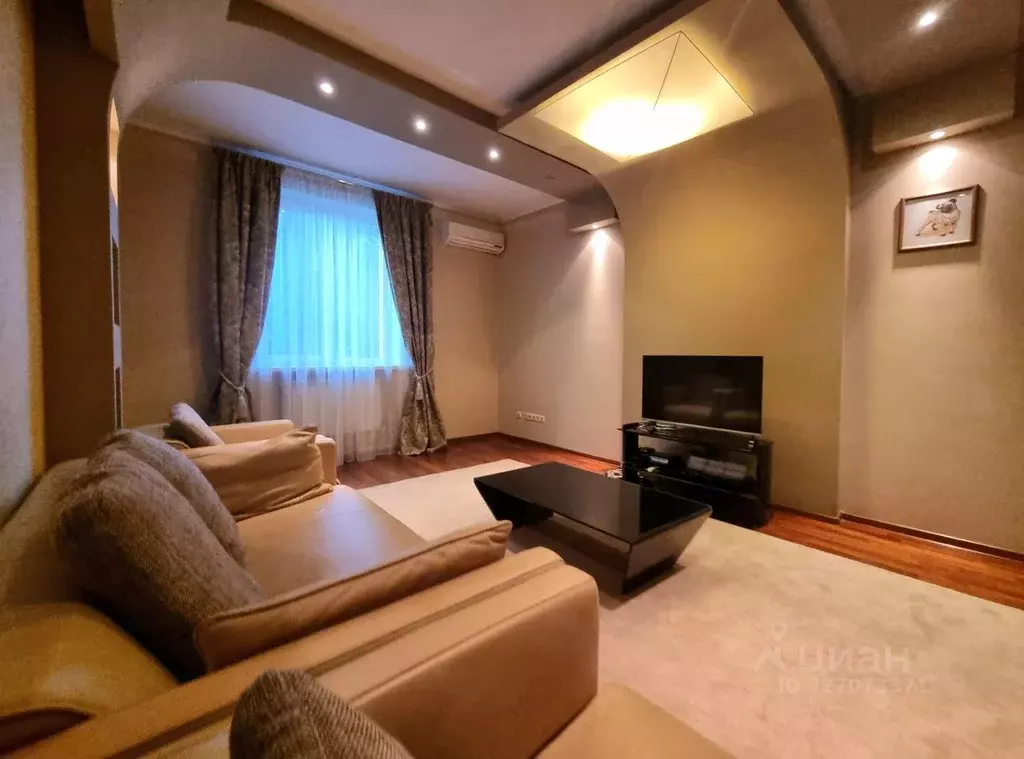 Дом в Ростовская область, Ростов-на-Дону ул. Доватора, 201 (250 м) - Фото 2