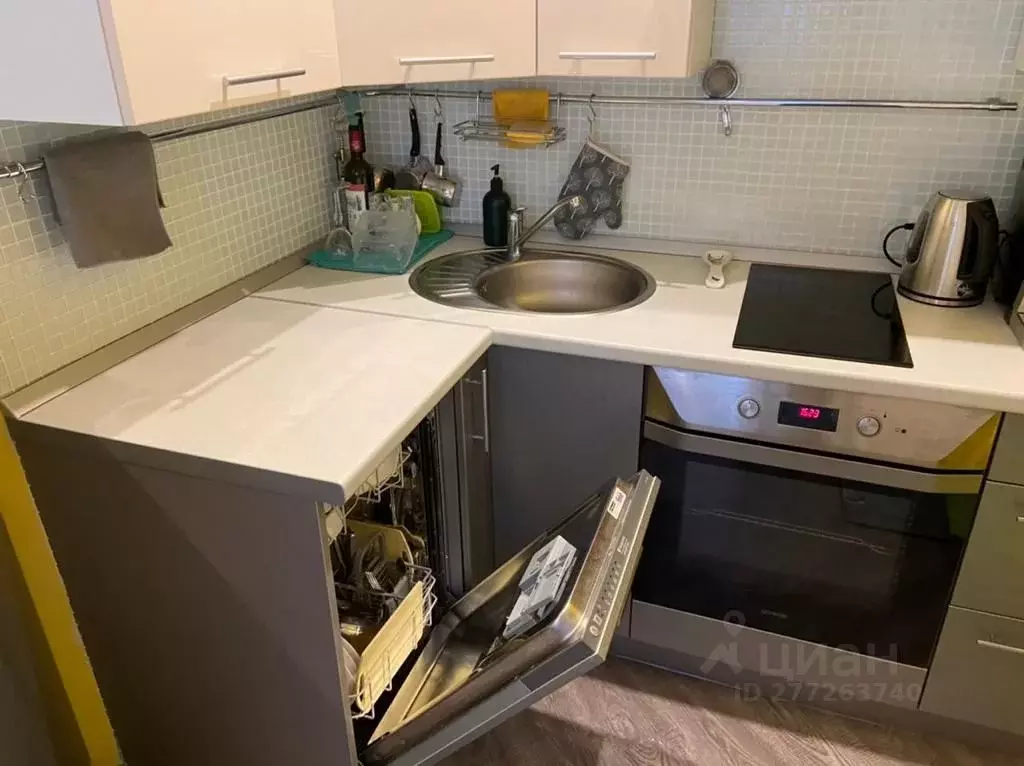 2-к кв. Новосибирская область, Новосибирск ул. Серафимовича, 24/1 ... - Фото 2