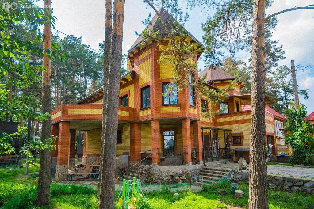 Дом в Берёзовский, Комсомольская улица, 28А (366 м) - Фото 1