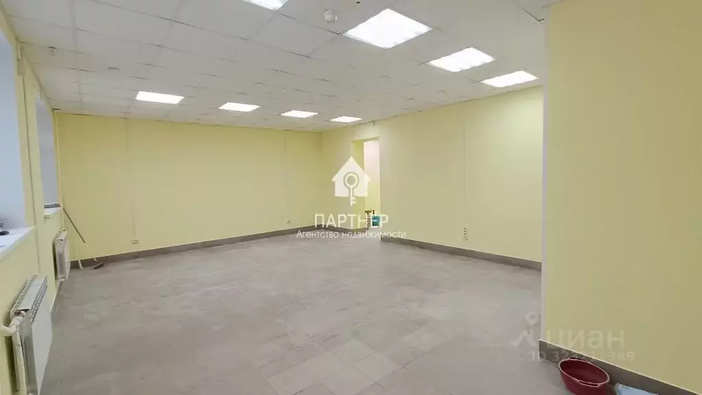 Помещение свободного назначения в Владимирская область, Ковров ул. ... - Фото 1