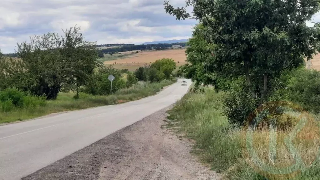 Участок в Крым, Симферопольский район, Перовское с/пос, с. ... - Фото 2