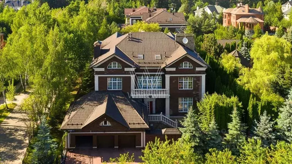 Коттедж в Московская область, Одинцовский городской округ, д. Жуковка, ... - Фото 2