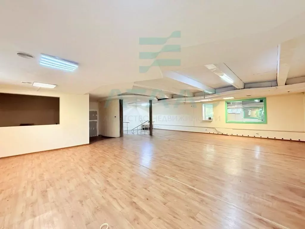 Помещение свободного назначения в Крым, Симферополь ул. Рылеева, 2 ... - Фото 1