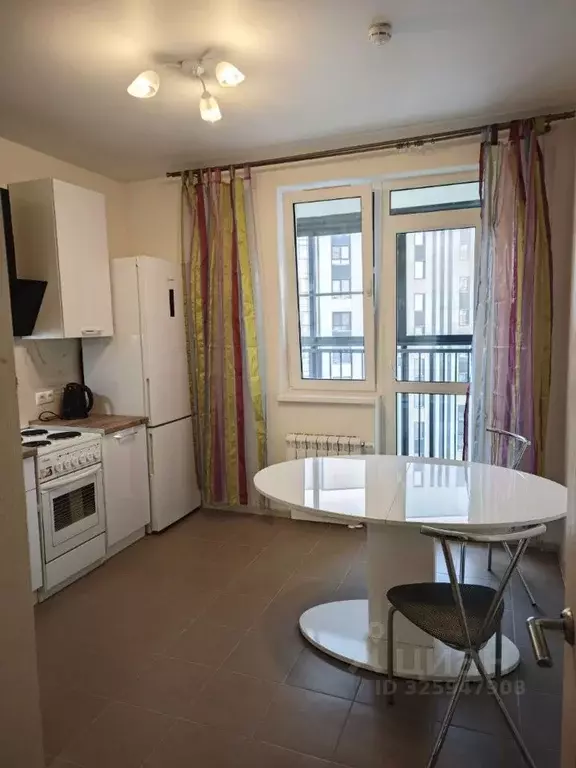 2-к кв. Москва ул. Героев Панфиловцев, 31 (56.5 м) - Фото 1