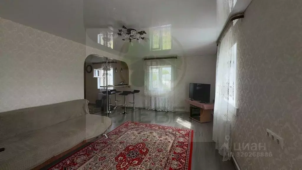 Дом в Башкортостан, Кушнаренковский сельсовет, с. Тарабердино ул. ... - Фото 1