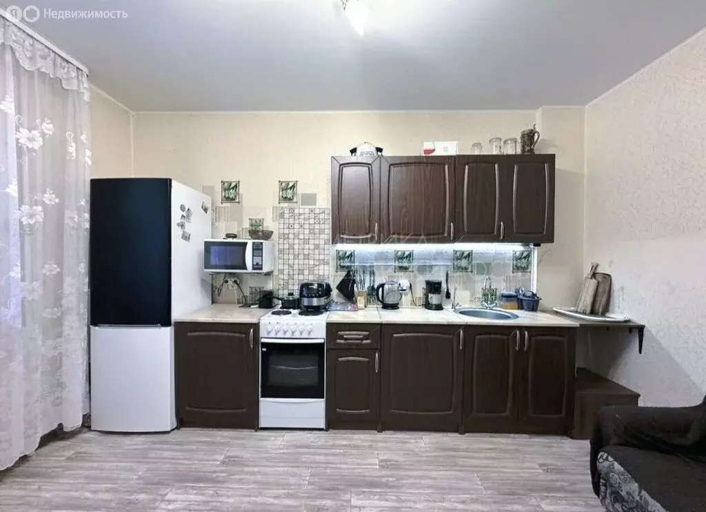 1-комнатная квартира: Тюмень, улица Монтажников, 43 (42.3 м) - Фото 2