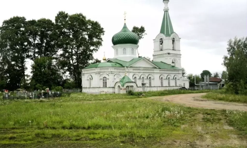 Участок в Ярославская область, Ростовский муниципальный округ, с. ... - Фото 1