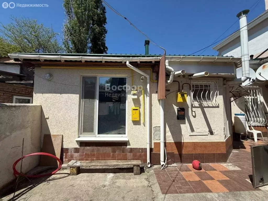 4-комнатная квартира: Феодосия, улица Десантников, 20 (79 м) - Фото 1