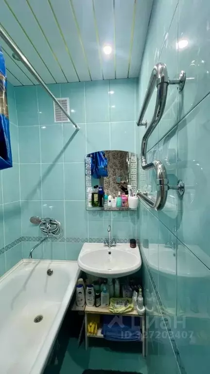 3-к кв. Санкт-Петербург ул. Добровольцев, 40К2 (57.0 м) - Фото 0