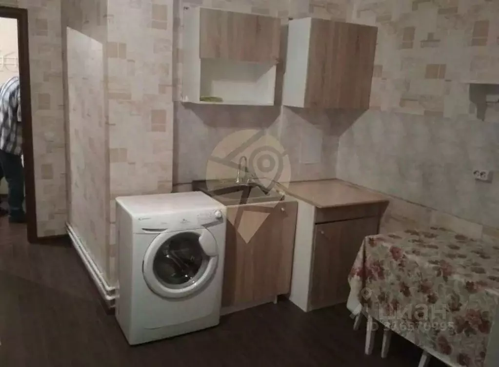 1-к кв. Белгородская область, Старый Оскол Дубрава мкр, 1 кв-л, 21 ... - Фото 0
