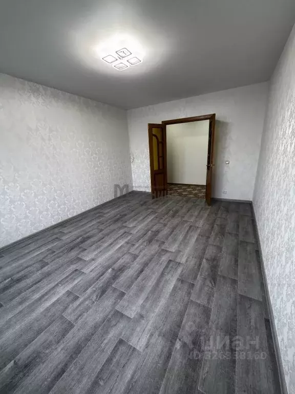 3-к кв. Волгоградская область, Волгоград ул. Елисеева, 15Б (64.5 м) - Фото 2