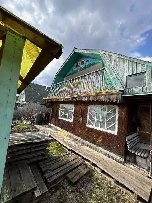 Дом в Свердловская область, Ревда Сосновая ул. (18 м) - Фото 1