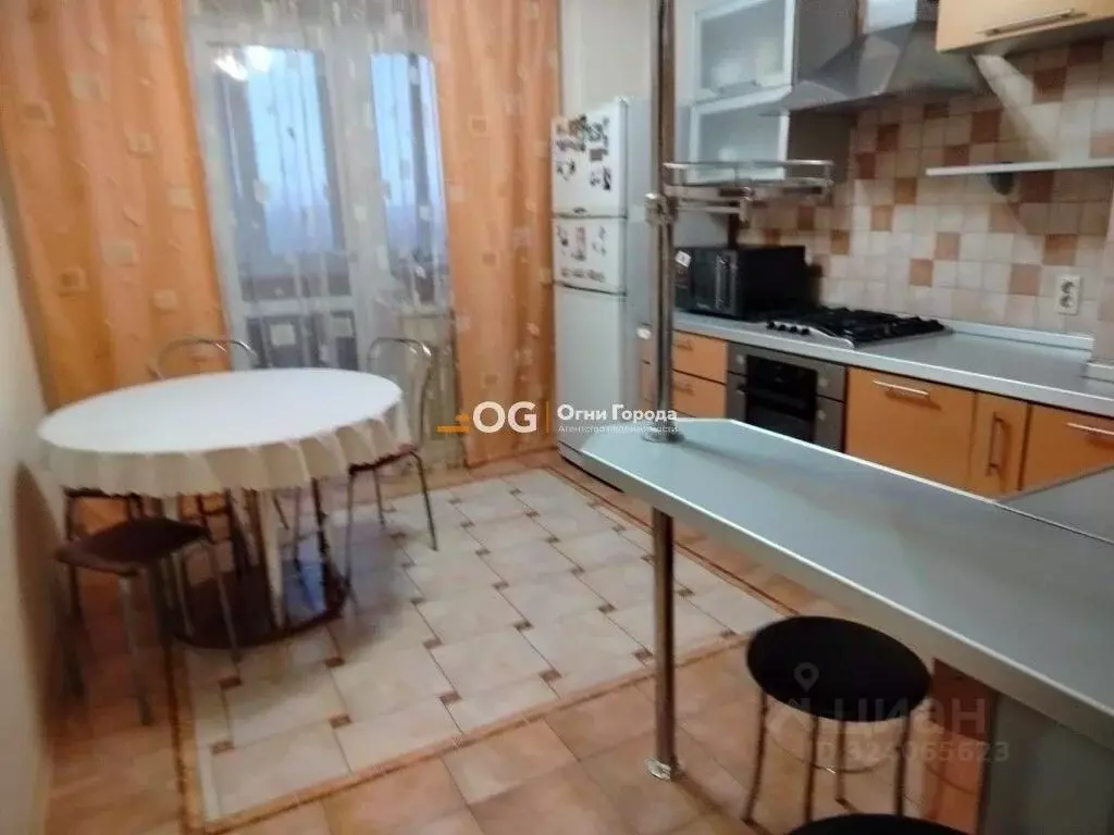 3-к кв. Брянская область, Брянск ул. Димитрова, 58 (94.5 м) - Фото 1