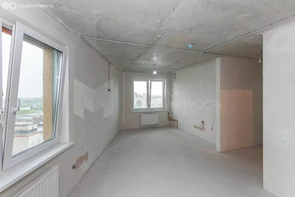 2-комнатная квартира: Тюмень, Лесопарковая улица, 1к1 (60.2 м) - Фото 1
