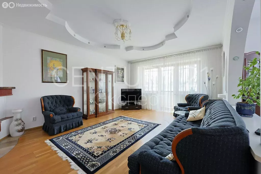 3-комнатная квартира: Калининград, улица Марины Расковой, 15 (109.5 м) - Фото 1