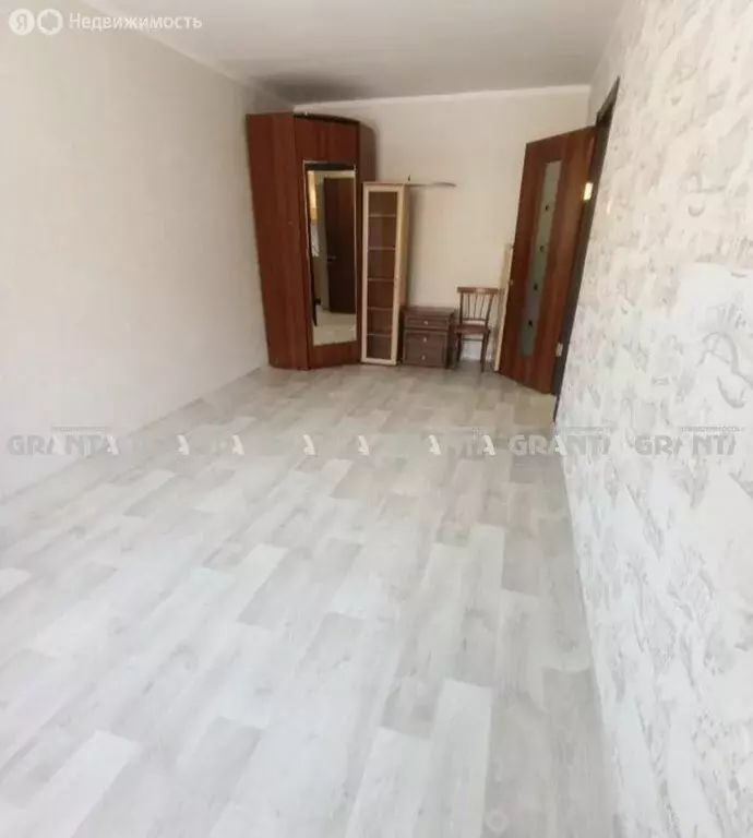 1-комнатная квартира: Красноярск, улица Калинина, 45И (35 м) - Фото 1