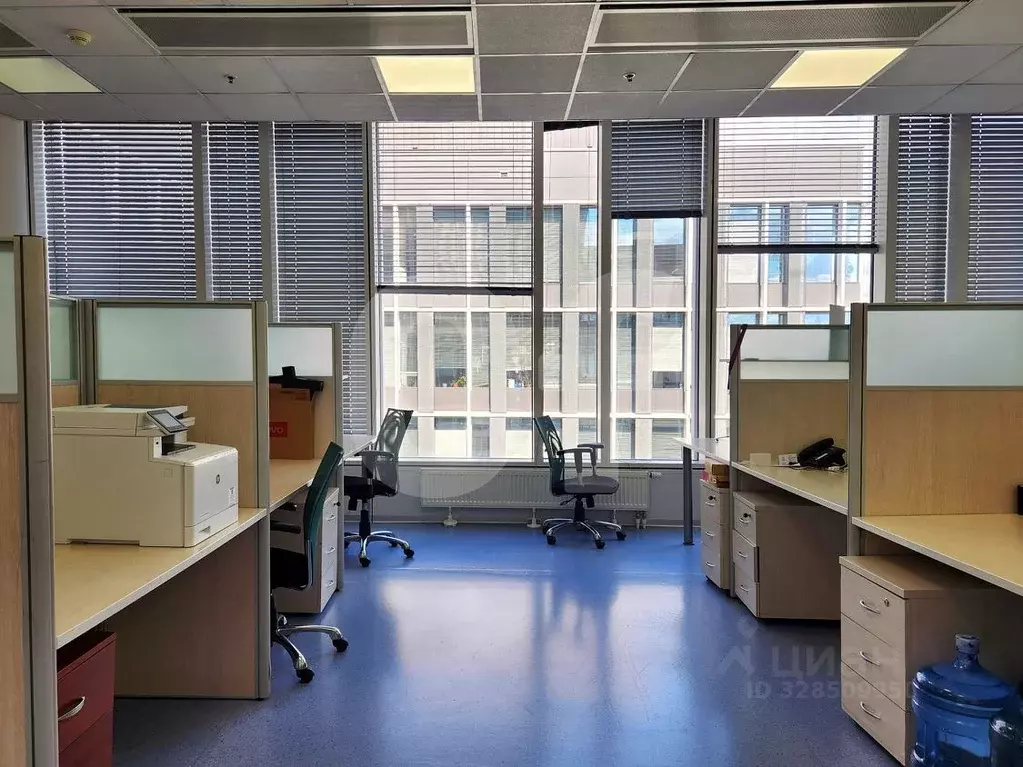 Офис в Москва Киевское шоссе, 22-й км, 6с1 (8166 м) - Фото 1