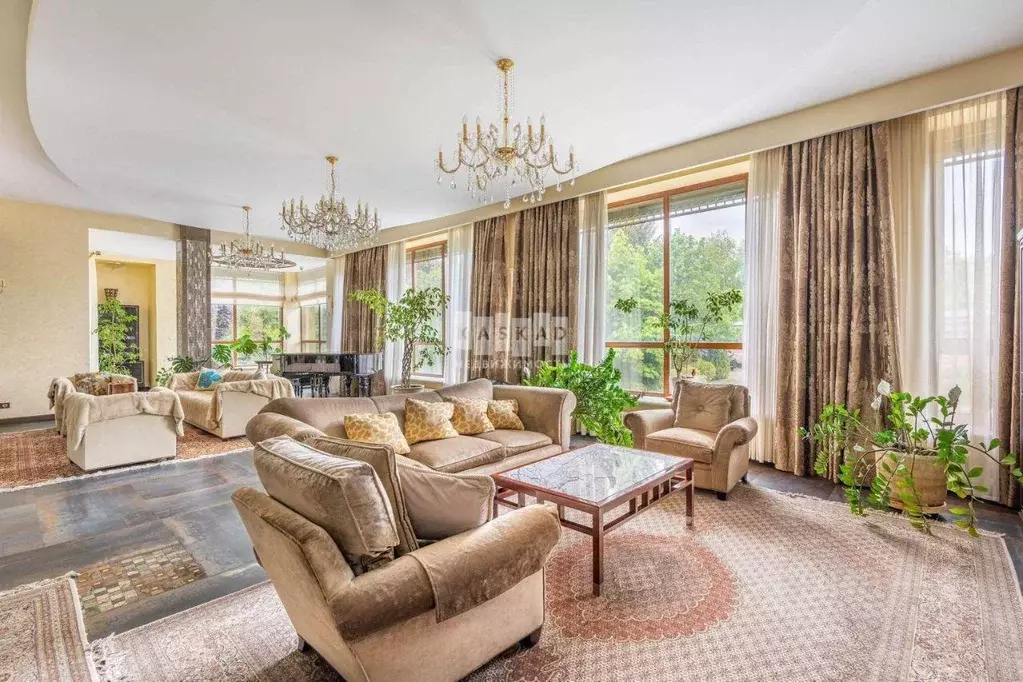 Дом, 840 м - Фото 1