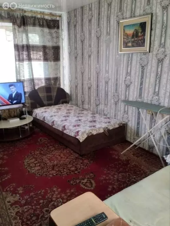 2-комнатная квартира: посёлок городского типа Чернышевск, ... - Фото 0