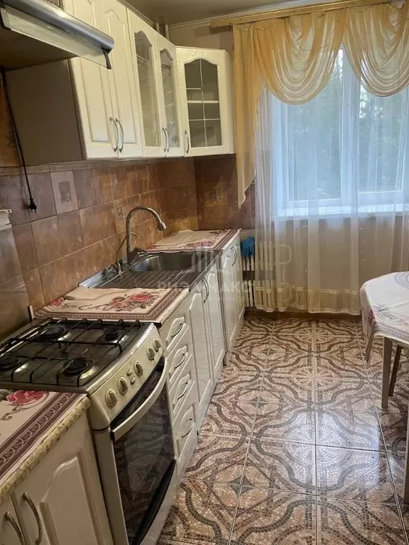 3-к кв. Брянская область, Брянск Комсомольская ул., 18 (61.1 м) - Фото 2