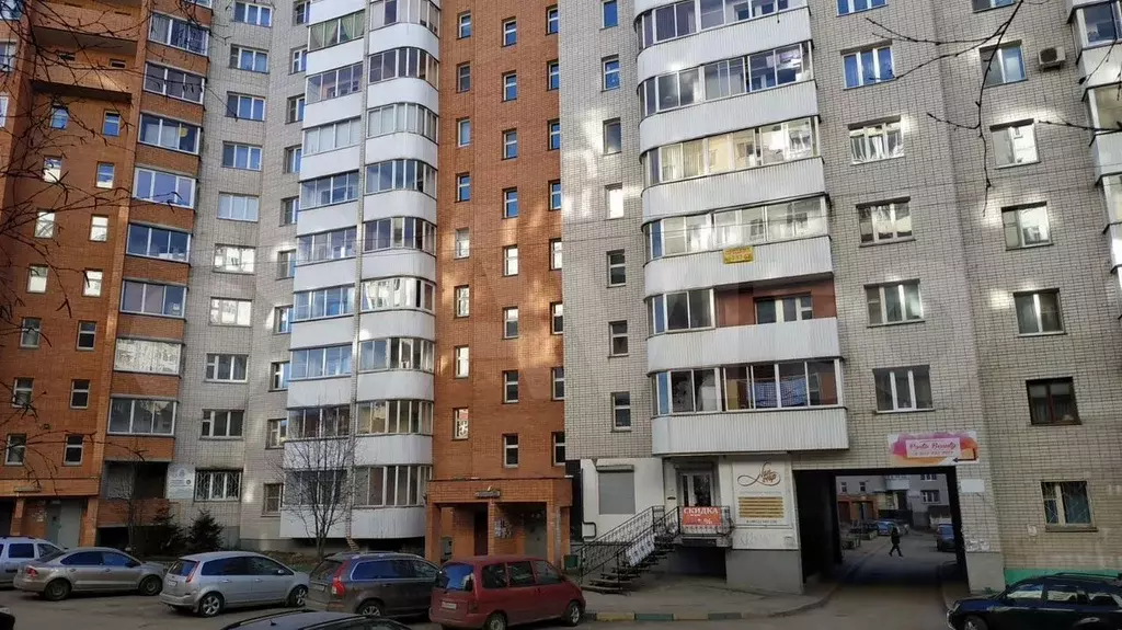 1-к. квартира, 50 м, 8/10 эт. - Фото 1