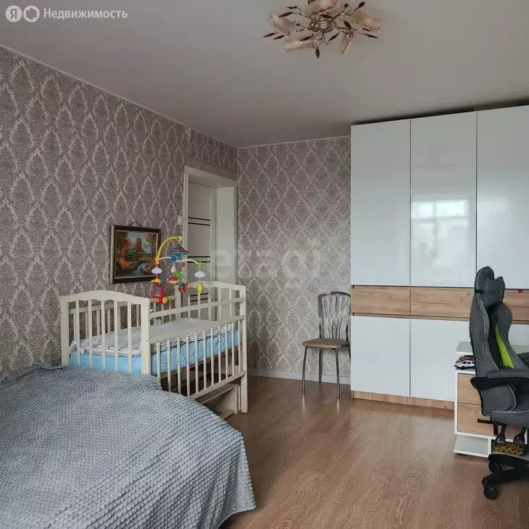 2-комнатная квартира: Брянск, Бежицкий район, улица Камозина, 38 (46.8 ... - Фото 0