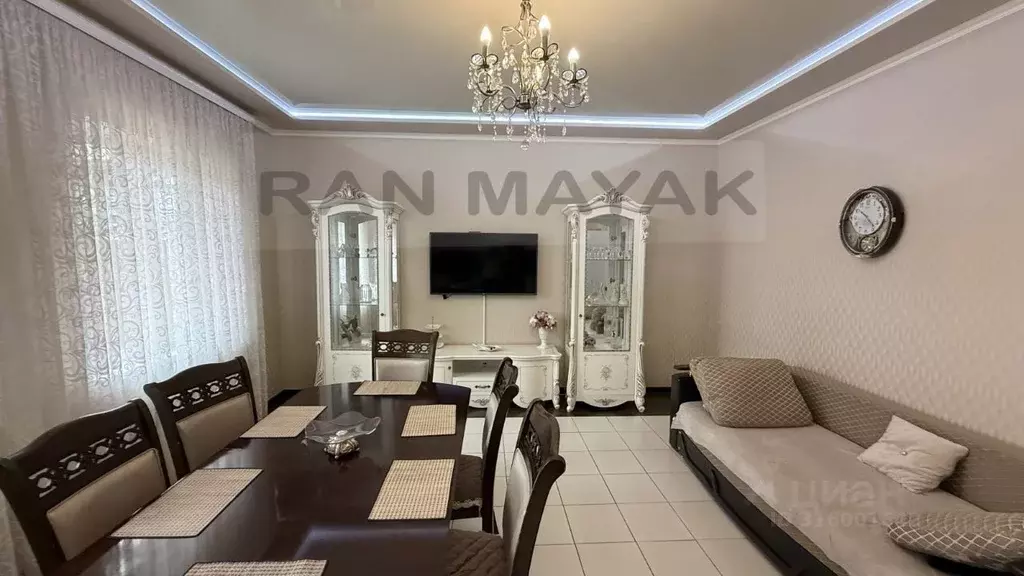 Таунхаус в Адыгея, Майкоп ул. Шовгенова, 259 (129 м) - Фото 1