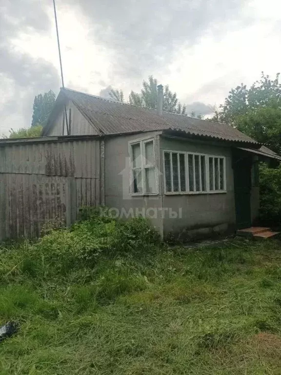 Дом в Воронежская область, Староведугское с/пос, с. Старая Ведуга ул. ... - Фото 1