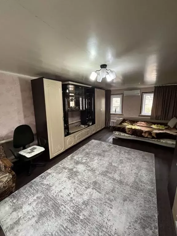 Дом в Астраханская область, Икрянинский район, Красные Баррикады рп ... - Фото 2