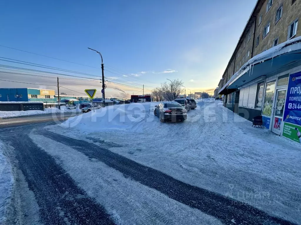 Торговая площадь в Мурманская область, Мурманск ул. Свердлова, 30 (313 ... - Фото 2
