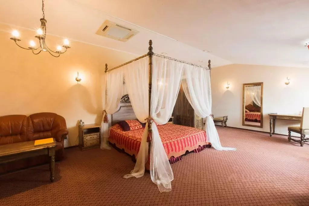 Комната Омская область, Омск ул. Красный Путь, 153к9 (57.0 м) - Фото 1